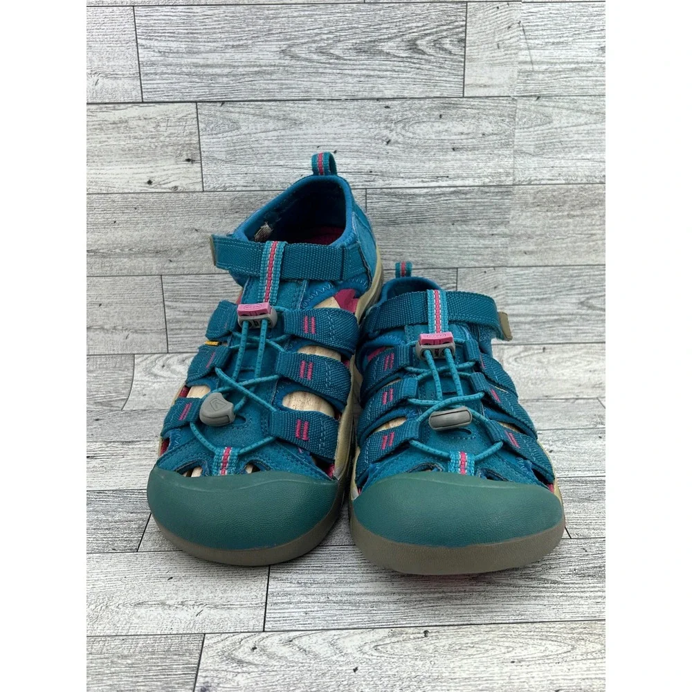 Keen Newport H2 Blue Pink Hiking Sandals Kids Sz 5 1020362 Toe Protection